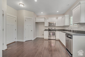Photo 3 for 438 E Rue Hugo