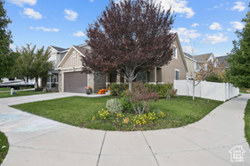 Photo 3 for 13269 S Meadowside Dr