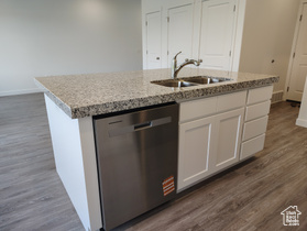 Photo 5 for 2065 N Loxley Dr