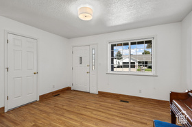 Photo 5 for 596 Eagle Dr