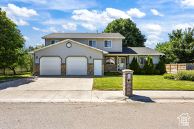 Photo 1 for 596 Eagle Dr