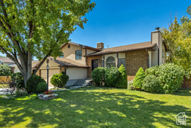 Photo 3 for 8794 S Midvalley Dr