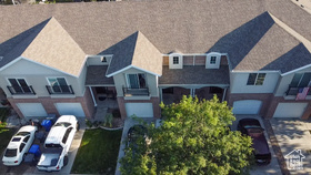 Photo 3 for 251 E Sunshine Dr