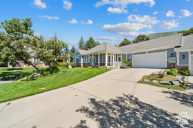 Photo 5 for 1788 E Seven Oaks Ln