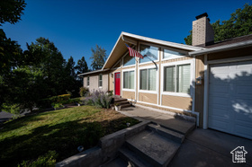 Photo 4 for 2249 E Tompkins Dr