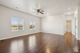 Photo 4 for 8215 N Clear Rock Rd #11