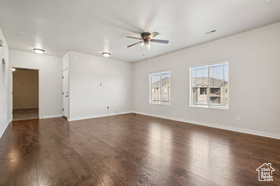 Photo 3 for 8215 N Clear Rock Rd #11