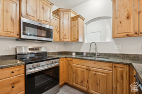 Photo 5 for 8215 N Clear Rock Rd #11