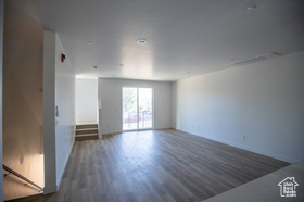 Photo 5 for 594 E Betsey Cv #17