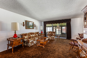 Photo 4 for 363 Oak Hill Dr