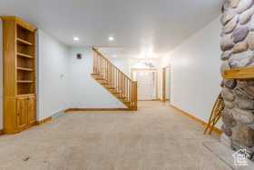 Photo 3 for 265 N Alpenhof Ct