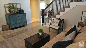 Photo 3 for 828 Valley View Way