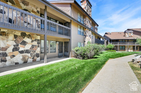 Photo 5 for 3615 N Wolf Lodge Dr #805