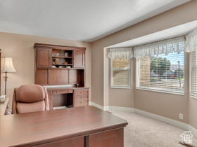 Photo 4 for 1360 W Quail Ridge Cir