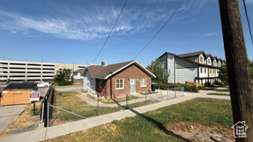 Photo 4 for 871 N 700 East
