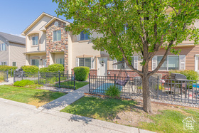 Photo 3 for 514 W 1490 North #102