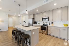 Photo 4 for 961 W Akoya Pearl St #202