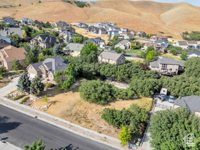 692 S Deer Hollow Rd MLS #2105604