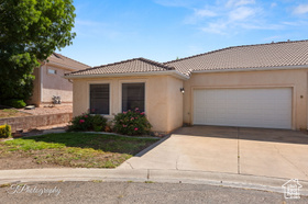 Photo 1 for 2056 E Middleton Dr #9