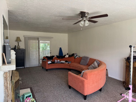Photo 3 for 4600 S Creekview Dr