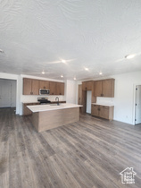 Photo 3 for 549 S Bryant #129