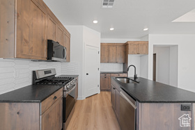 Photo 4 for 355 W Rosie Loop #25W