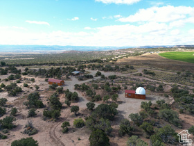 68 N 20300 W MLS #2105776