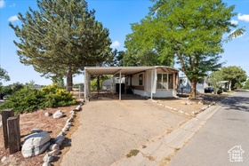 Photo 3 for 2875 N Hill Field Rd #17