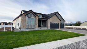Photo 3 for 344 E Dutton Ct #102