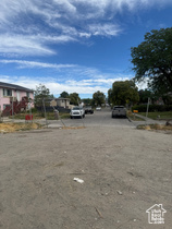 Photo 5 for 261 N Redwood Rd #1