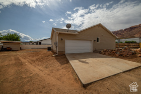 Photo 4 for 1065 Bowling Alley Ln