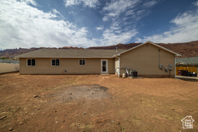 Photo 5 for 1065 Bowling Alley Ln