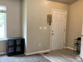 Photo 4 for 158 N Walton Ct