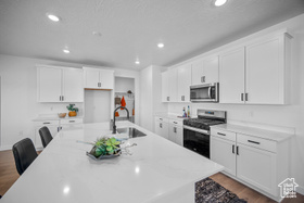 Photo 5 for 588 S Cedar Creek Dr #97