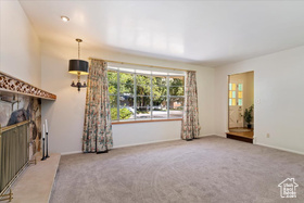 Photo 5 for 399 S Stirling Dr