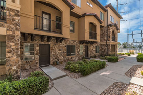 Photo 2 for 5538 W Naples Dr #125