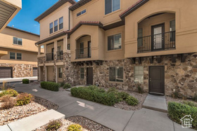 Photo 1 for 5538 W Naples Dr #125