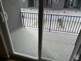 Photo 5 for 1170 N Clifton Dr #112
