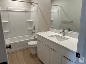 Photo 6 for 1170 N Clifton Dr #112