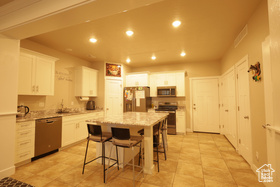 Photo 3 for 1637 E Talon Way