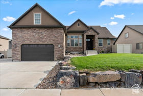 Photo 2 for 771 W Meadow Side Dr