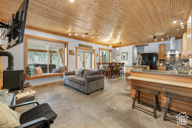 Photo 6 for 2029 W Tollgate Rd