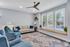 Photo 4 for 11692 S Grandville Ave