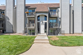 Photo 1 for 415 E Creekside Cir #B