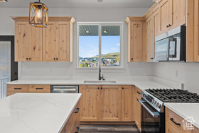 Photo 6 for 827 E Jenny Ln