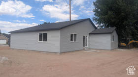 Photo 3 for 268 N Salina Creek Dr