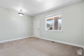 Photo 6 for 301 E Salem Cir