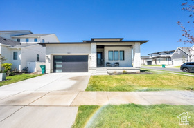 Photo 2 for 1612 W Maple Brook Ln #27