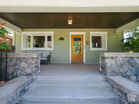 Photo 4 for 1336 E Roosevelt Ave