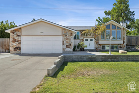 Photo 1 for 1760 E Sunrise Meadow Dr
